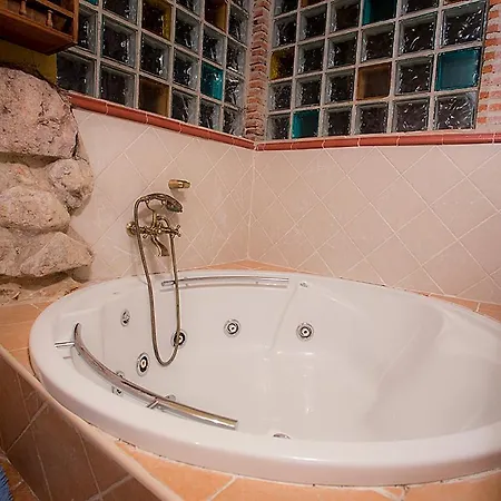 Inma, Segovia ,hoces Del Duraton Y Cerca De Madrid 乡村民宿 Munoveros