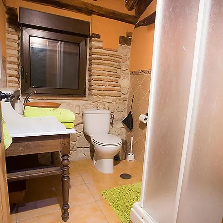 Inma, Segovia ,hoces Del Duraton Y Cerca De Madrid * Munoveros