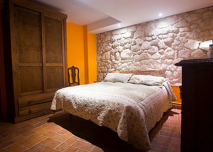 Inma, Segovia ,hoces Del Duraton Y Cerca De Madrid * Munoveros